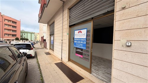 Locale Commerciale con Posto Auto Privato. Locato!